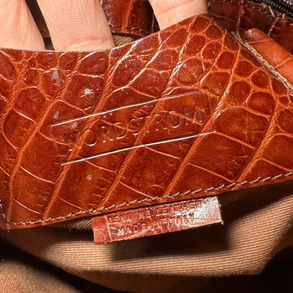 NORDSTROM Elegant Brown Crocodile-Embossed Leather Handbag